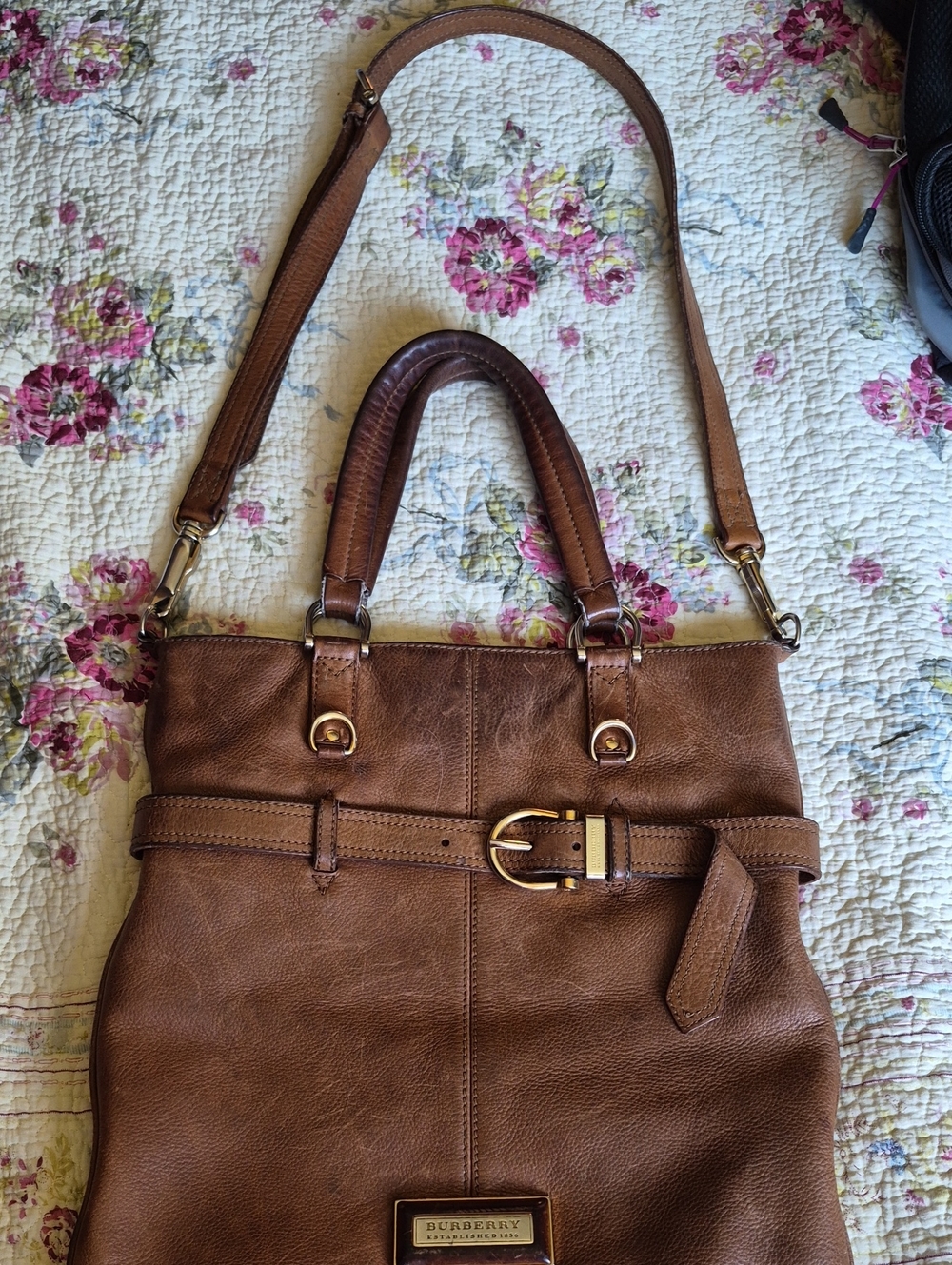 VINTAGE Burberry Brown Leather Messanger Bag with Gold Hardware